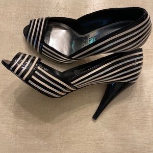 White House/Black Market heels. Size 8M. Black and white. 4 inch heel. EUC